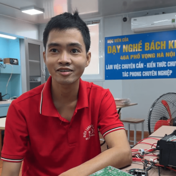 Hành Trình Của Anh Đại: Vượt Hàng Ngàn Km Để Theo Đuổi Niềm Đam Mê Sửa Chữa Bo Mạch Điện Lạnh Tại Dạy Nghề Công Nghệ Cao Bách Khoa